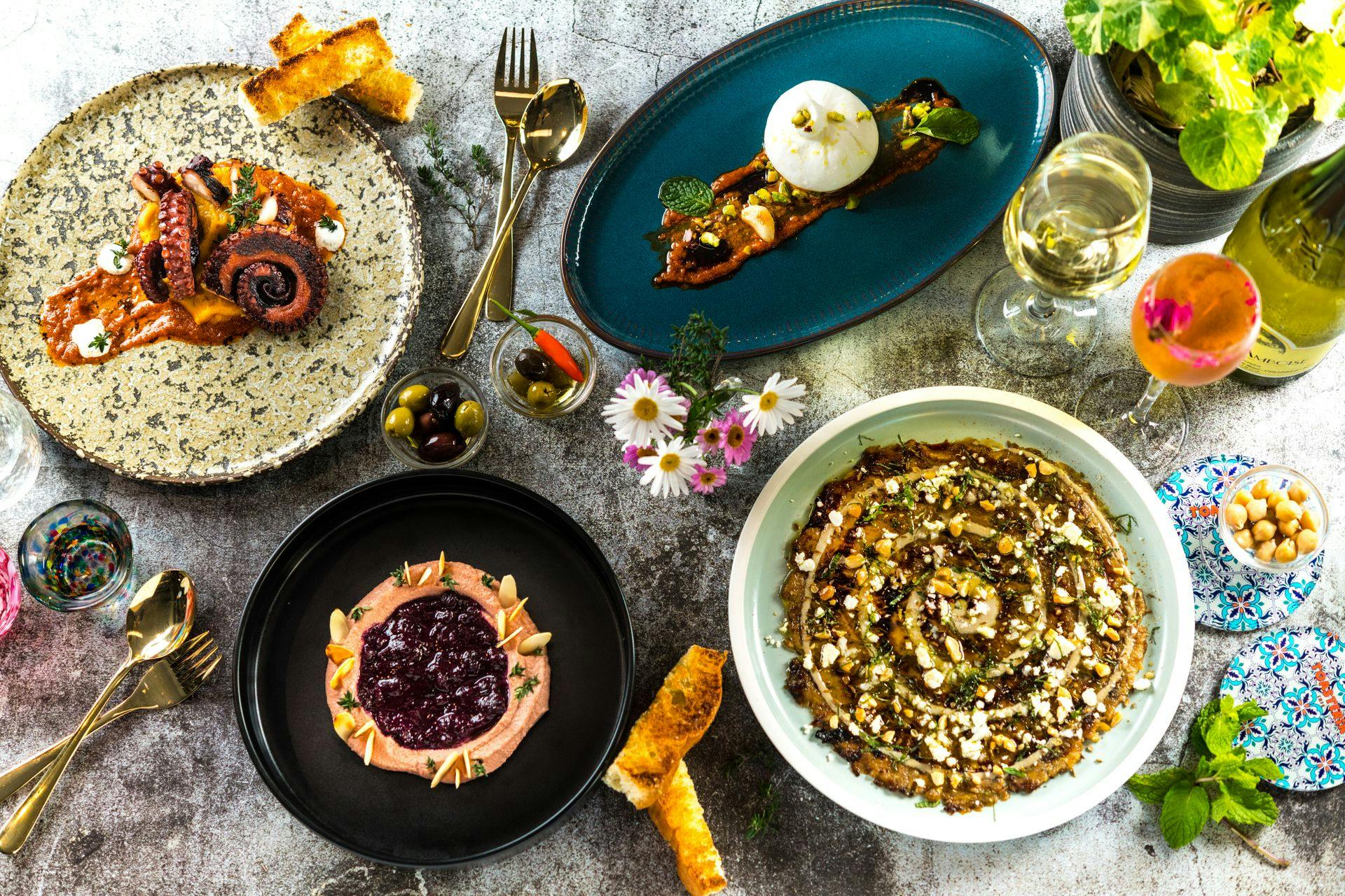 TOASTERiA CAFE Order now! inline online takeout